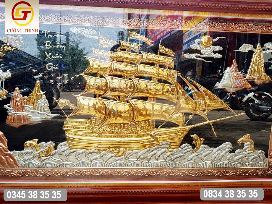 Tranh thuận buồm xuôi gió dát vàng 