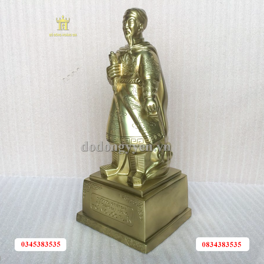 Tượng đồng Trần Hưng Đạo bằng đồng vàng nguyên chất