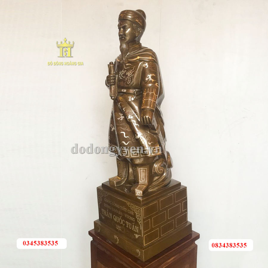 Tượng đồng Trần Hưng Đạo khảm tam khí