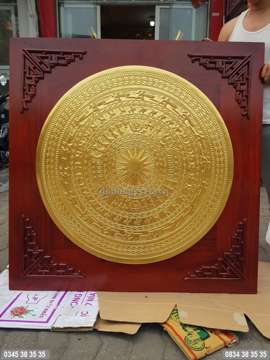 khung tranh bằng gỗ gụ