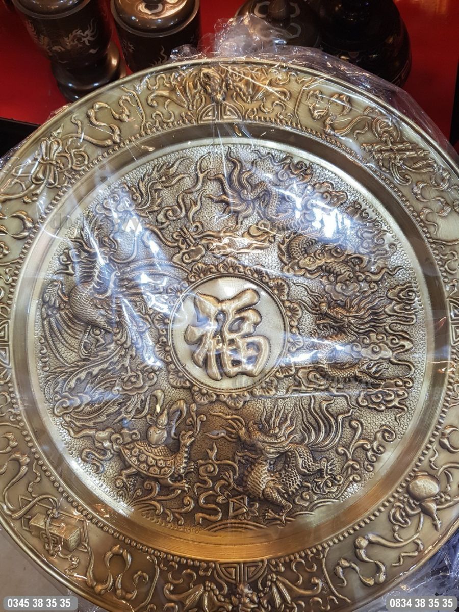 chạm thúc tỉ mỉ và sắc nét