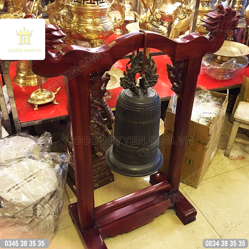 Chuông đồng đúc cỡ nhỏ có giá treo