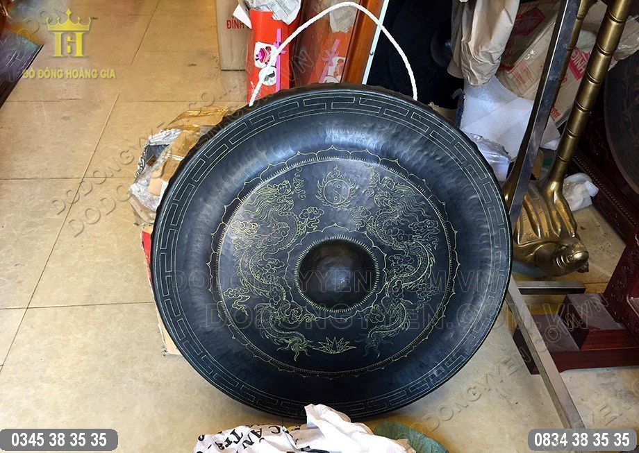 Chiêng đồng cúng tiến nhà thờ