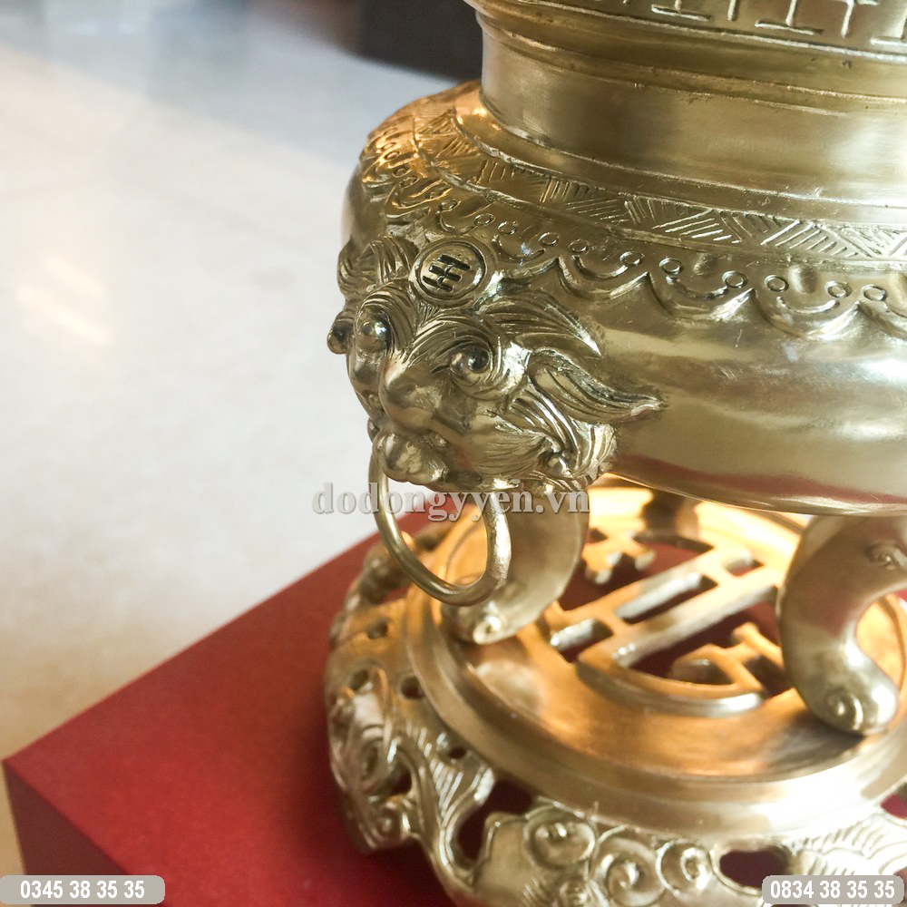 Từng đường nét chi tiết trên đỉnh được làm một cách tinh xảo