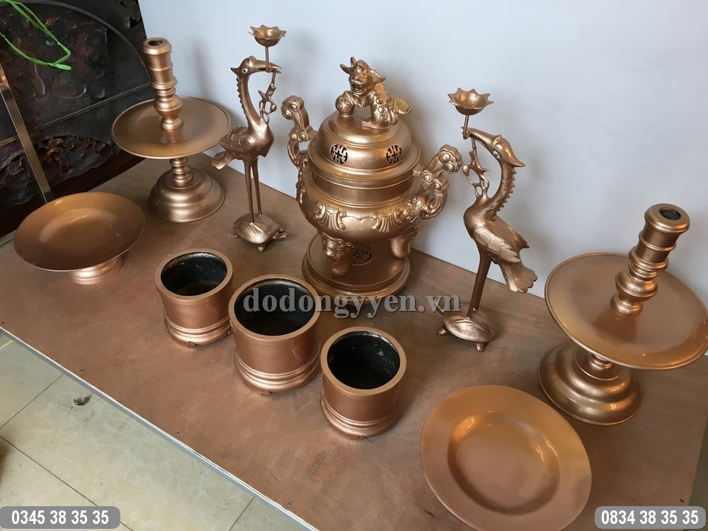 Bộ đồ thờ bằng đồng đỏ nguyên chất đầy đủ