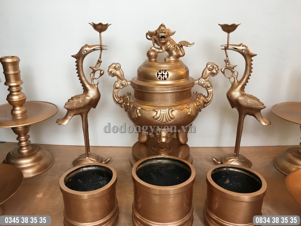 Bộ đồ thờ bằng đồng đỏ nguyên chất