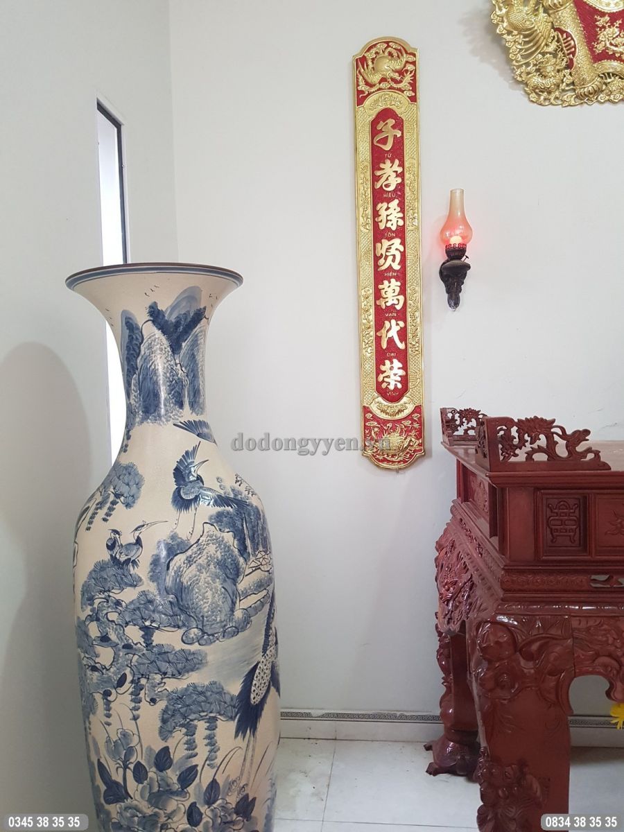 cuốn thư cấu đối đồng vàng