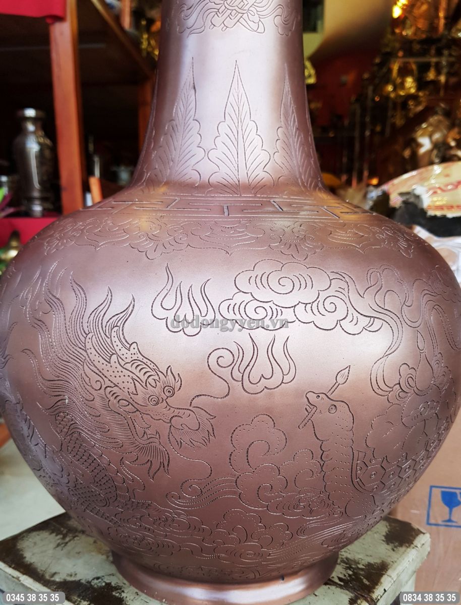 lọ hoa bằng đồng