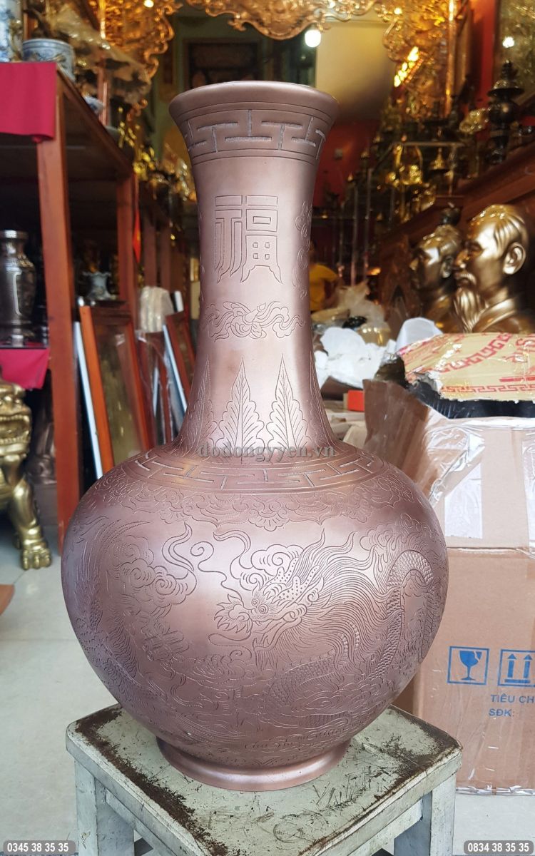 họa tiets hoa văn chạm khắc tỉ mỉ sắc nét