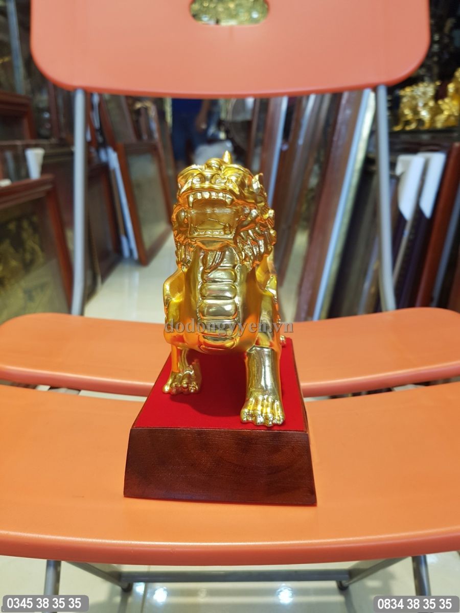 từng chi tiết đều được chạm khắc vô cùng tỉ mỉ