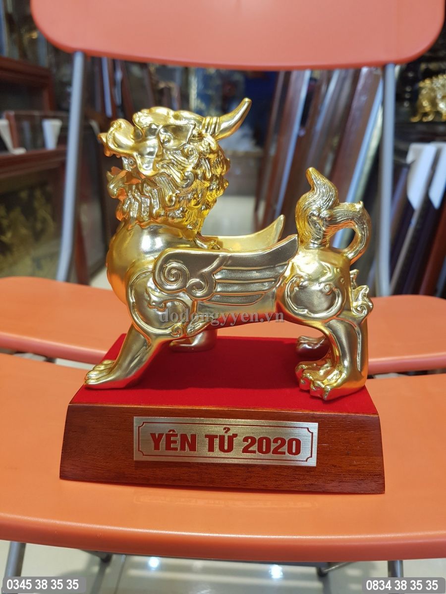 Tỳ hưu dát vàng
