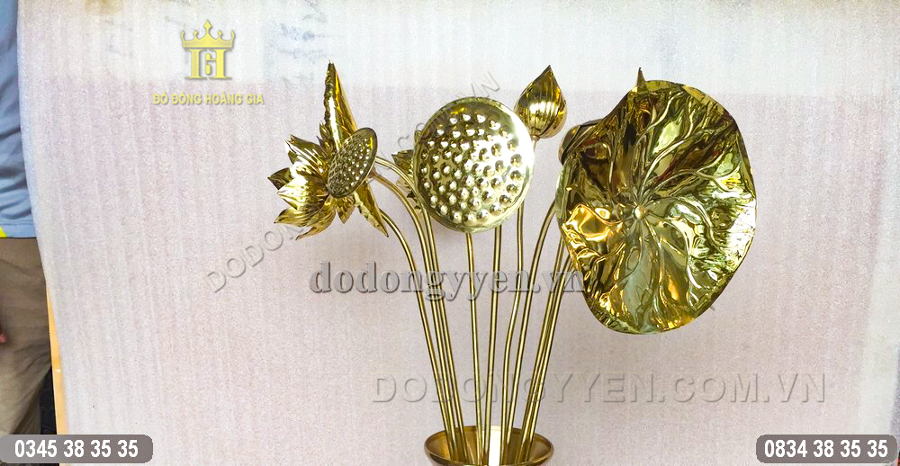 Hoa sen bằng đồng vàng nguyên chất