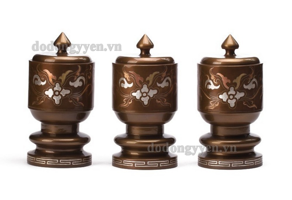 Bộ đài thờ bằng đồng thông thường
