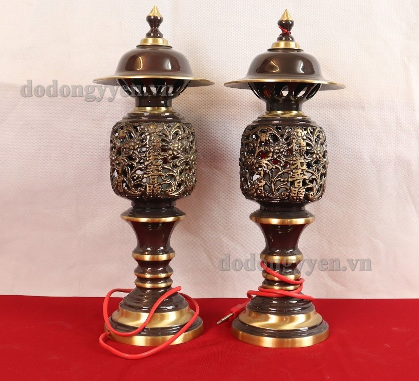 Đôi Đèn Đồng Đỏ Màu Hun Cao 60cm
