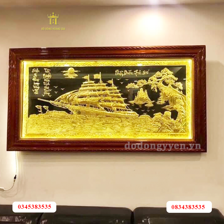 Tranh thuyền buồm đồng dát vàng