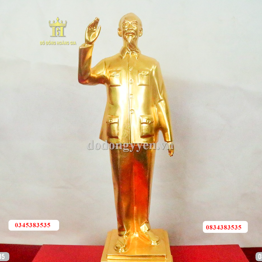 Tượng bác hồ vẫy tay dát vàng