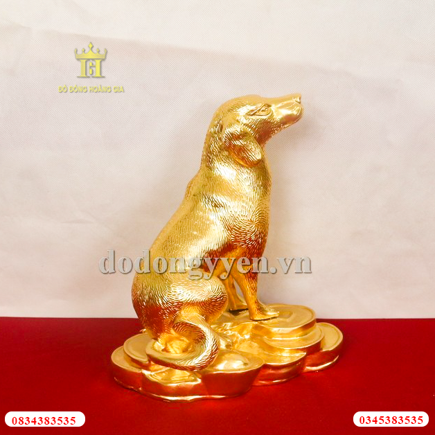 Tượng chó phong thủy dát vàng