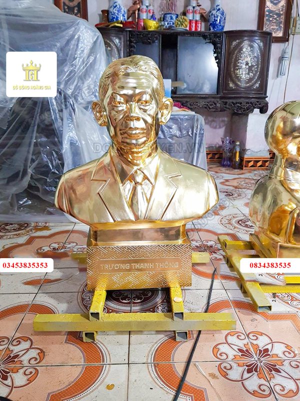 Tượng đồng vàng nguyên chất