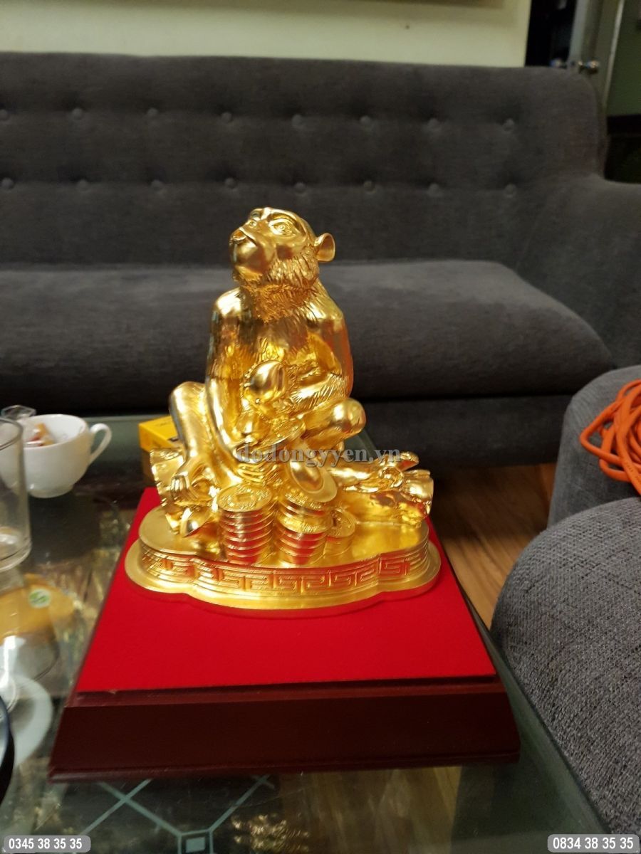 Tượng khỉ phong thủy bằng đồng dát vàng 24K