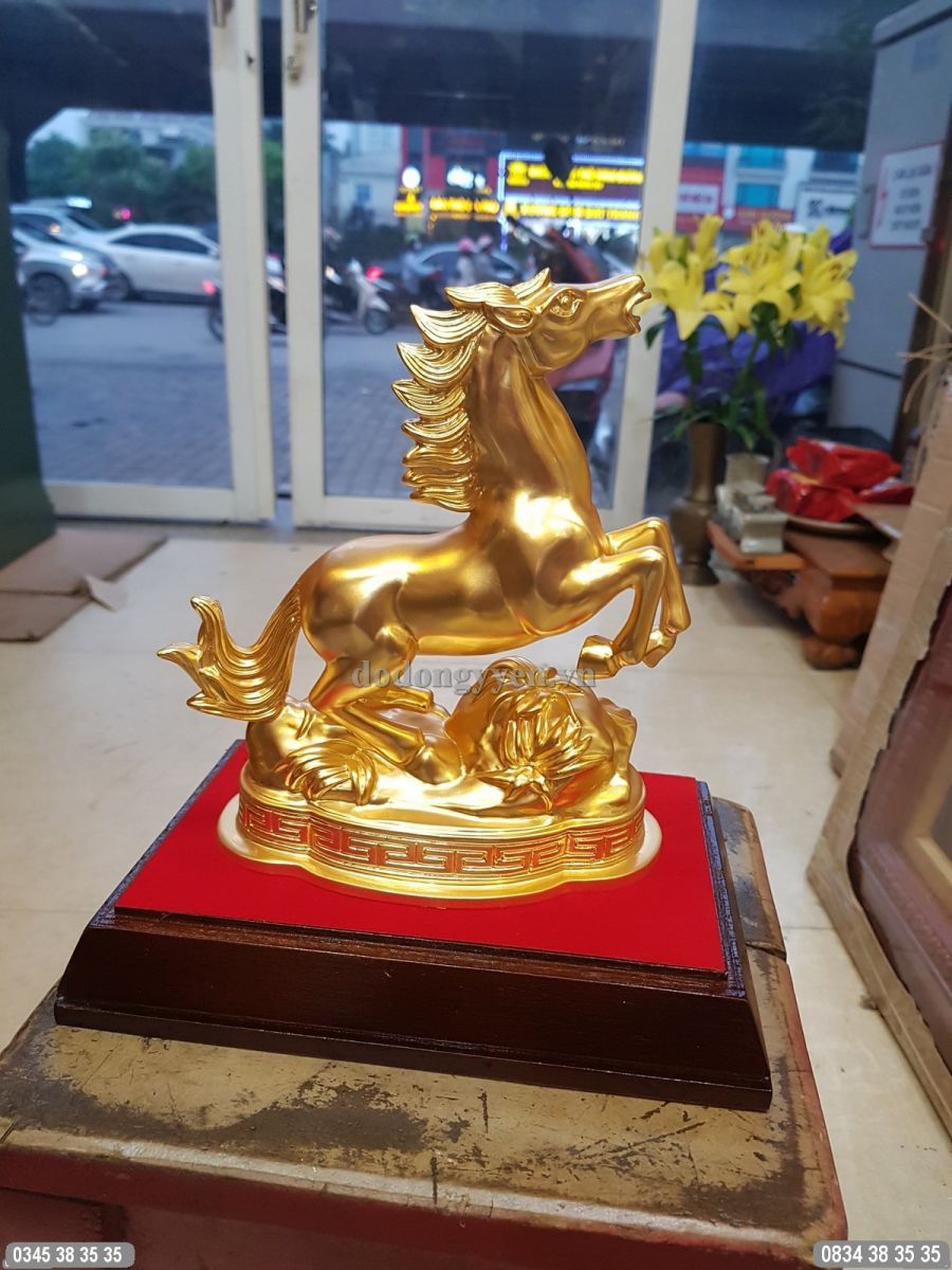 tượng ngựa phong thủy