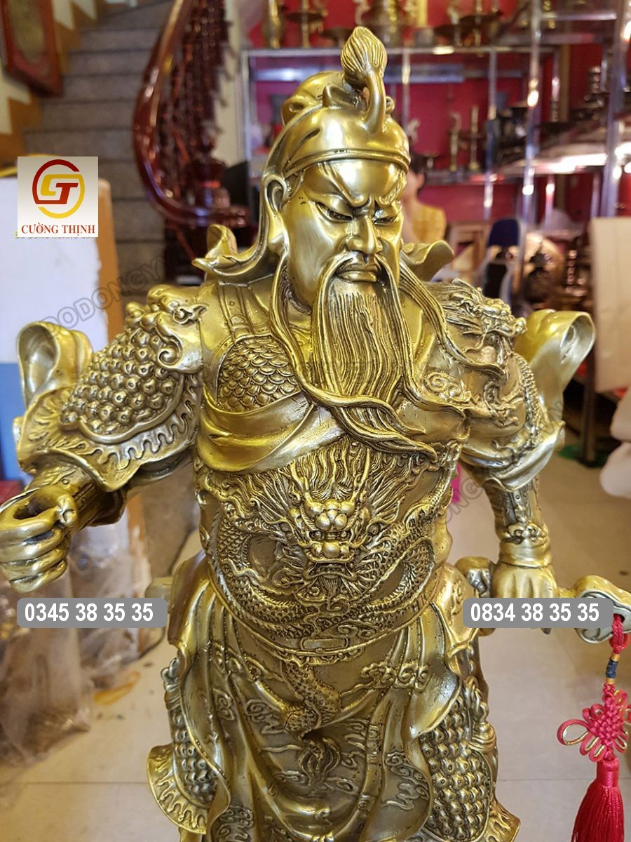 gương mặt uy nghiêm