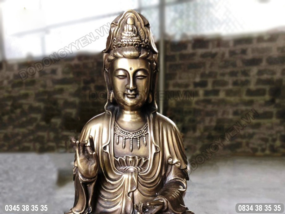 gương mặt vô cùng hiền từ