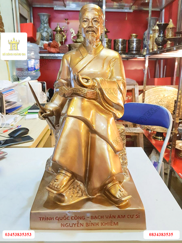 Tượng đồng Nguyễn Bỉnh Khiêm bằng đồn đỏ phun nhũ