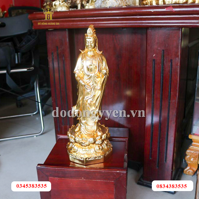 Tượng Phật Quan Âm bằng đồng dát vàng